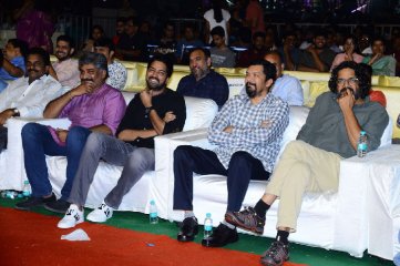 Maharshi Movie Pre Release Event